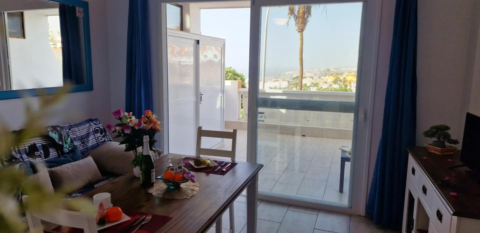 Ocean View 1 Bedroom In Costa Adeje 0*, אדחה